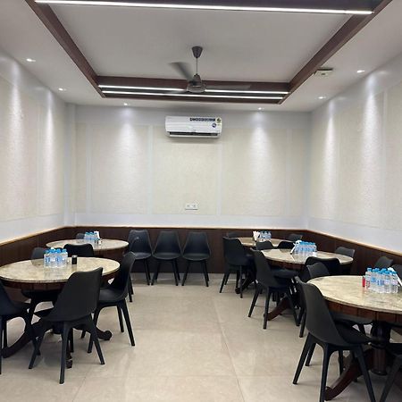 Hotel Lotus Inn Sirsa Zewnętrze zdjęcie
