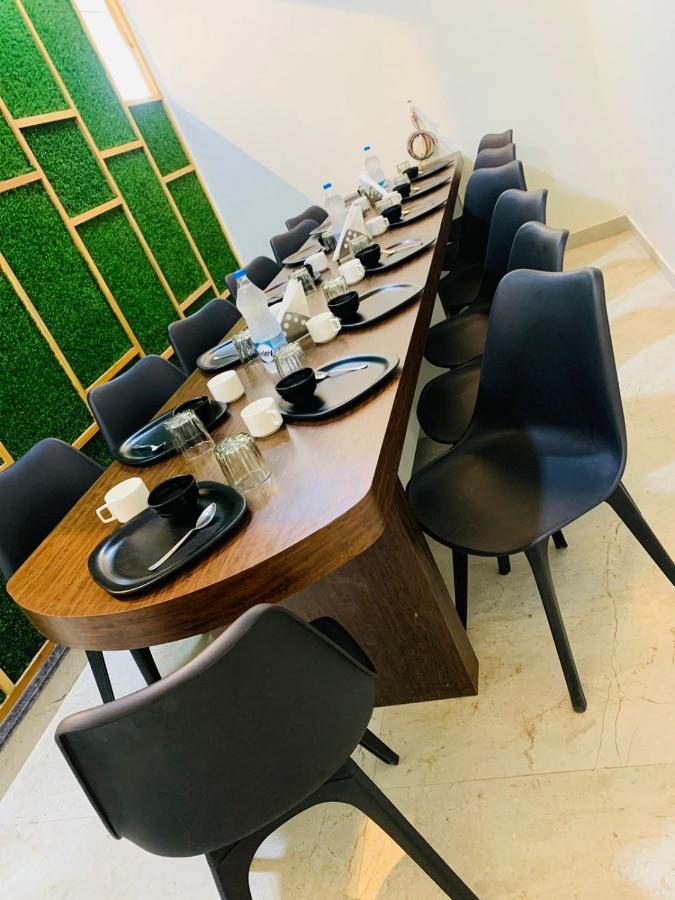 Hotel Lotus Inn Sirsa Zewnętrze zdjęcie
